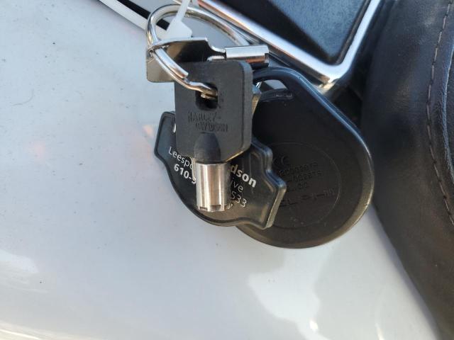 1HD1FC4167Y662277 - 2007 HARLEY-DAVIDSON FLHTCUI 白色 照片 8