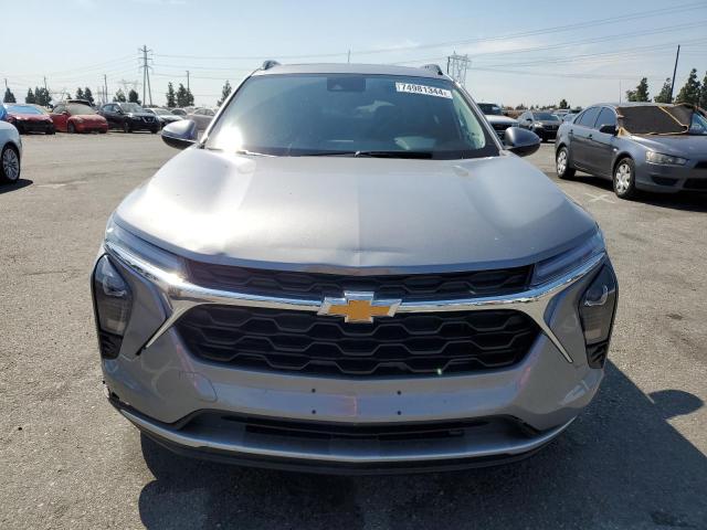 KL77LHE28RC027728 - 2024 CHEVROLET TRAX 1LT GRAY photo 5