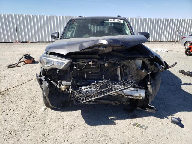 JTEBU5JR8L5788066 - 2020 TOYOTA 4RUNNER SR5/SR5 PREMIUM 灰色 照片 5