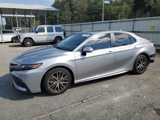 4T1G11AK2RU914348 - 2024 TOYOTA CAMRY SE NIGHT SHADE SILVER photo 1