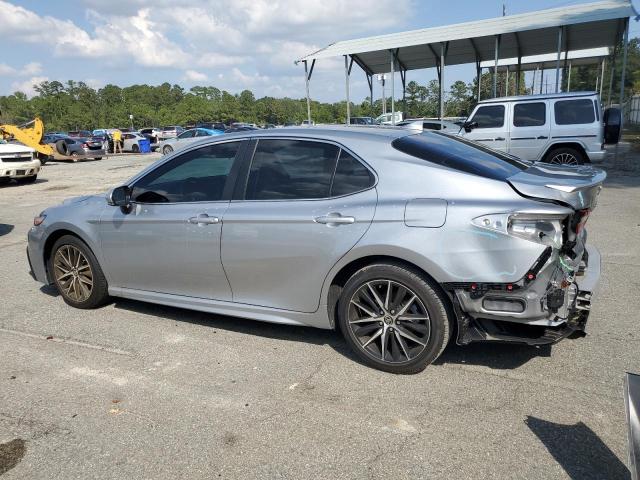 4T1G11AK2RU914348 - 2024 TOYOTA CAMRY SE NIGHT SHADE SILVER photo 2