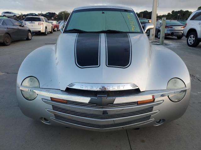 1GCES14P14B105315 - 2004 CHEVROLET SSR 银色 照片 5