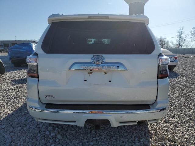 JTEBU5JRXJ5559935 - 2018 TOYOTA 4RUNNER SR5/SR5 PREMIUM თეთრი ფოტო 6