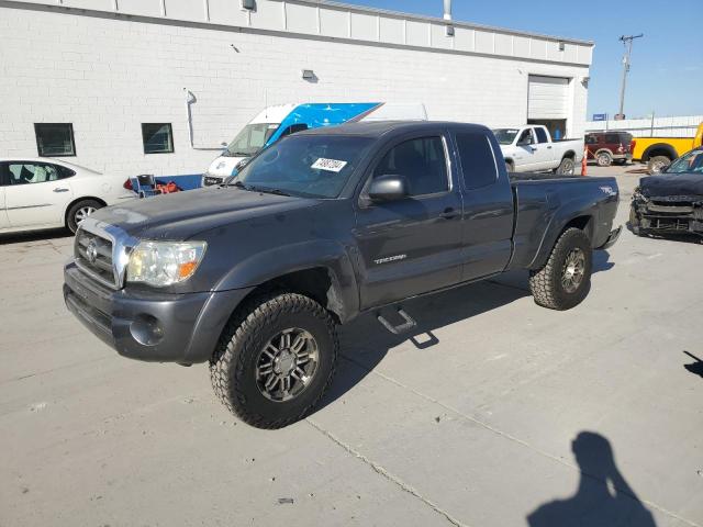 5TETX4GN5AZ703774 - 2010 TOYOTA TACOMA PRERUNNER ACCESS CAB GRAY photo 1