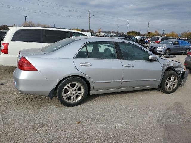 1HGCM56856A068827 - 2006 HONDA ACCORD EX SILVER photo 3