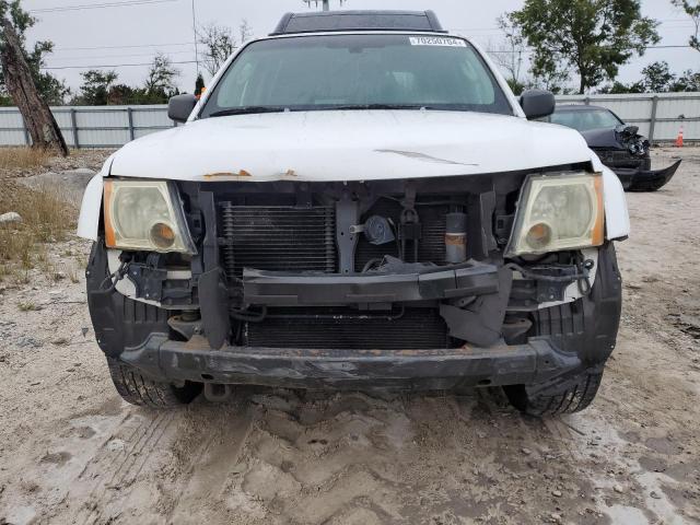 5N1AN08U25C655503 - 2005 NISSAN XTERRA OFF ROAD WHITE photo 5