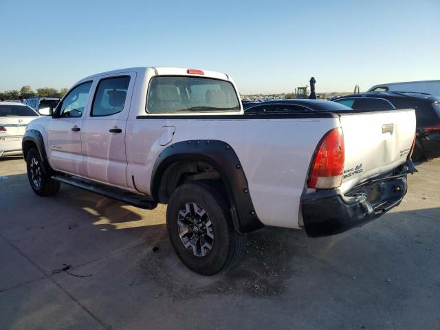 5TEKU72N37Z334838 - 2007 TOYOTA TACOMA DOUBLE CAB PRERUNNER LONG BED WHITE photo 2