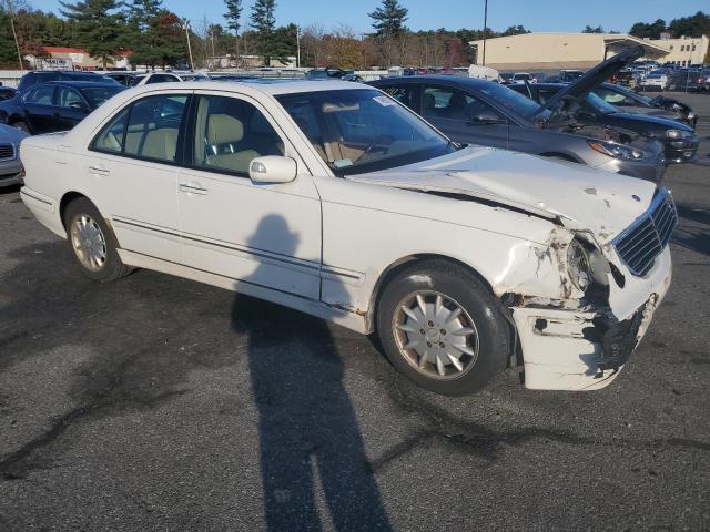 WDBJF82J52X065264 - 2002 MERCEDES-BENZ E 320 4MATIC WHITE photo 4