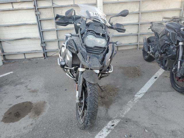WB10M1301R6J56772 - 2024 BMW R 1250 GS ADVENTURE BLACK photo 2