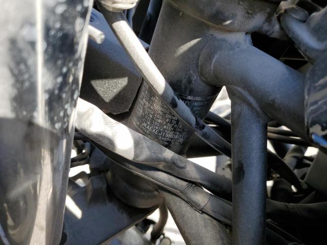 JKAEXEJ19HDA01932 - 2017 KAWASAKI EX650 J შავი ფოტო 8