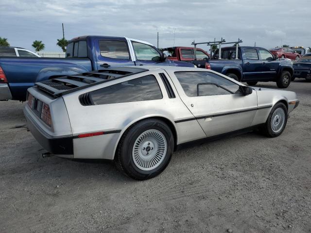 SCEDT26TXBD006878 - 1981 DELOREAN DMC-12 SILVER photo 3