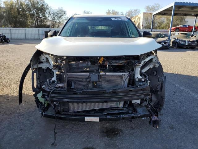 5N1AT3AA8MC788398 - 2021 NISSAN ROGUE S WHITE photo 5