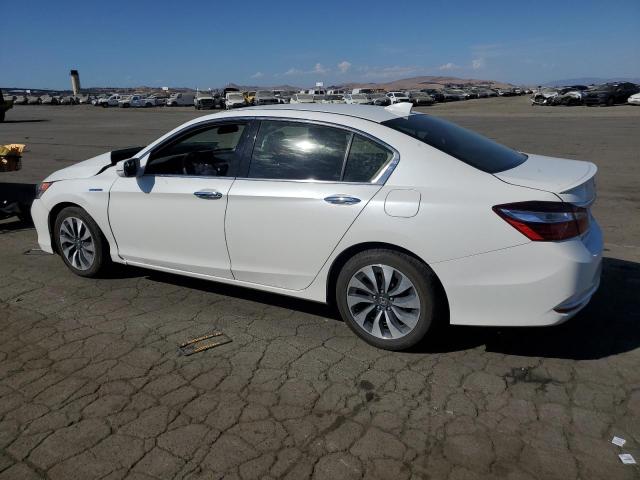 JHMCR6F39HC005794 - 2017 HONDA ACCORD HYBRID WHITE photo 2