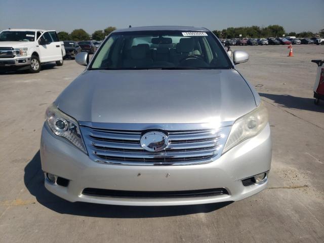 4T1BK3DB3BU394522 - 2011 TOYOTA AVALON BASE 银色 照片 5
