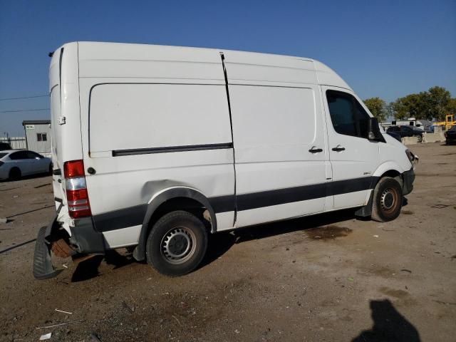 WD3PE7DC4E5863093 - 2014 MERCEDES-BENZ SPRINTER 2500 WHITE photo 3