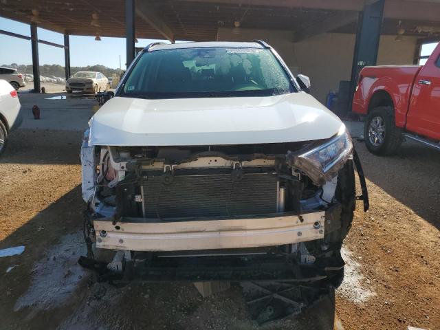 JTMA1RFV4KD519301 - 2019 TOYOTA RAV4 XLE PREMIUM WHITE photo 5