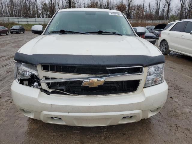 1GNSKCE0XBR165900 - 2011 CHEVROLET TAHOE K1500 LTZ CREAM photo 5