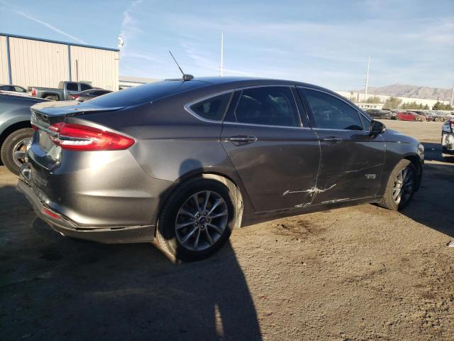 3FA6P0PU9JR260631 - 2018 FORD FUSION SE PHEV GRAY photo 3