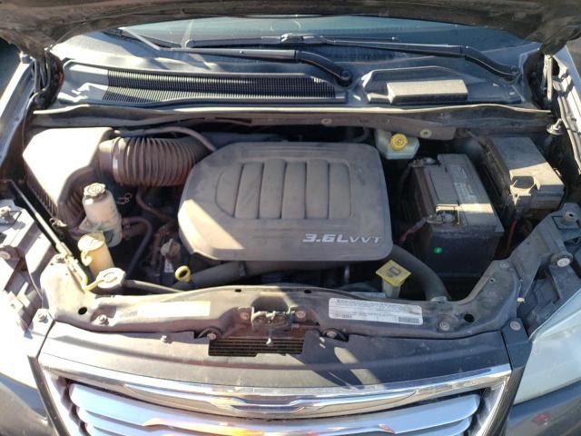 2C4RC1CG8CR233499 - 2012 CHRYSLER TOWN & COU TOURING L GRAY photo 12