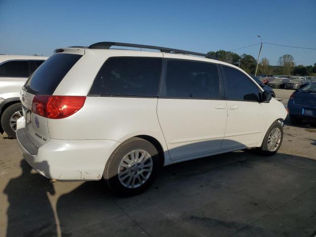 5TDYK4CC2AS300227 - 2010 TOYOTA SIENNA XLE WHITE photo 3