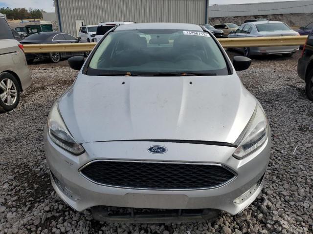 1FADP3E26JL226462 - 2018 FORD FOCUS S SILVER photo 5