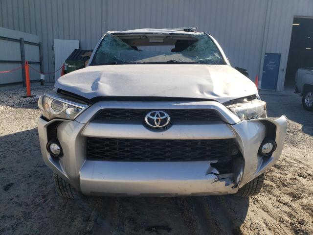 JTEBU5JR7G5344859 - 2016 TOYOTA 4RUNNER SR5/SR5 PREMIUM 银色 照片 5