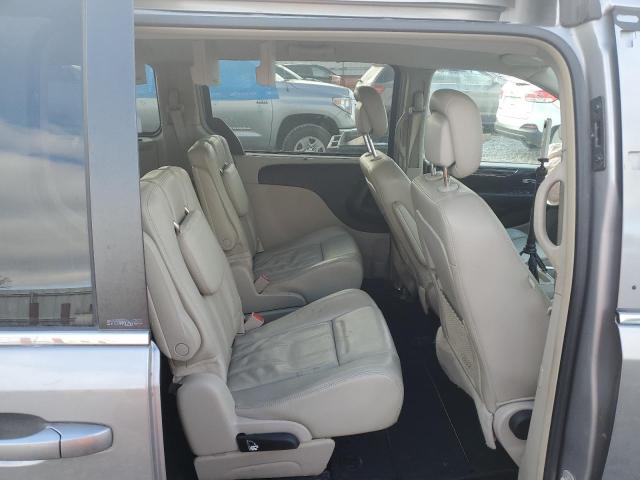 2C4RC1BG0DR801750 - 2013 CHRYSLER TOWN & COU TOURING SILVER photo 11