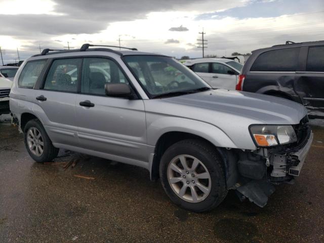 JF1SG656X5H704273 - 2005 SUBARU FORESTER 2.5XS Сріблястий фото 4