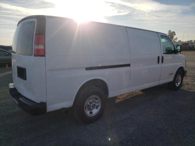 1GTGG29VX41218841 - 2004 GMC SAVANA G2500 WHITE photo 3