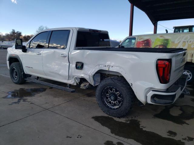 1GT49VEY1MF211293 - 2021 GMC SIERRA K3500 AT4 WHITE photo 2