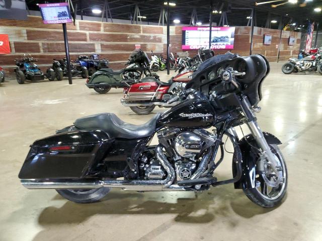 2016 HARLEY-DAVIDSON FLHX STREET GLIDE, 