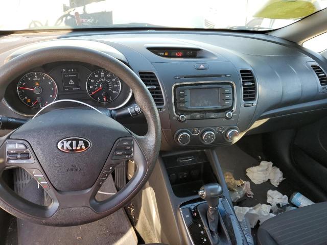 3KPFL4A79HE005866 - 2017 KIA FORTE LX SILVER photo 8