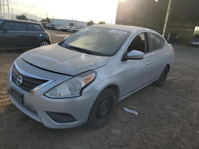 3N1CN7AP5JL864746 - 2018 NISSAN VERSA S SILVER photo 1