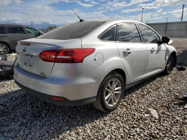 1FADP3F26GL276768 - 2016 FORD FOCUS SE SILVER photo 3