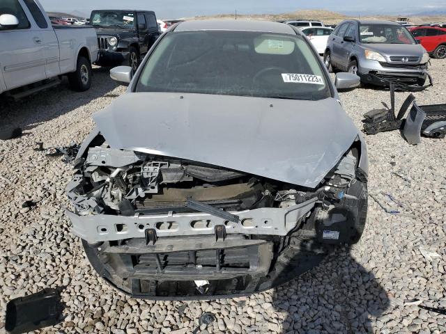 1FADP3F26GL276768 - 2016 FORD FOCUS SE SILVER photo 5