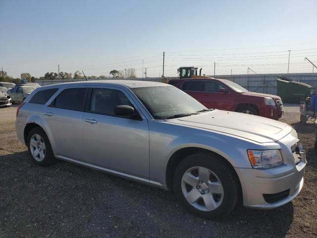 2D4FV47TX8H156298 - 2008 DODGE MAGNUM SILVER photo 4