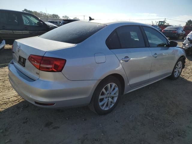 3VWD07AJ1FM413159 - 2015 VOLKSWAGEN JETTA SE SILVER photo 3