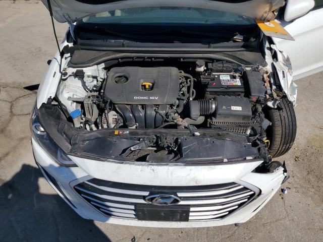 5NPD84LF3JH266599 - 2018 HYUNDAI ELANTRA SEL WHITE photo 11