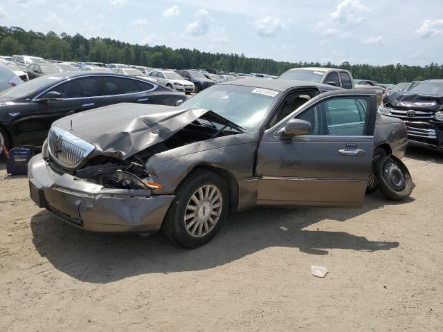 1LNHM81W23Y650832 - 2003 LINCOLN TOWN CAR EXECUTIVE TAN photo 1