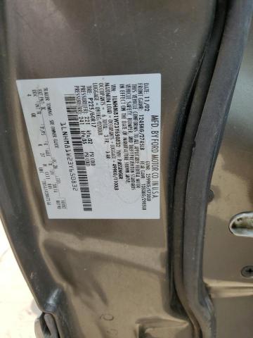 1LNHM81W23Y650832 - 2003 LINCOLN TOWN CAR EXECUTIVE TAN photo 13