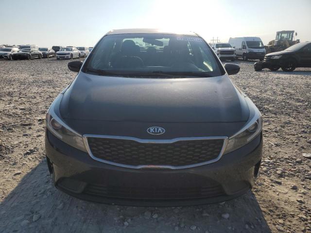 3KPFK4A79HE011072 - 2017 KIA FORTE LX BLACK photo 5