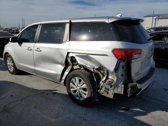 KNDMA5C11J6374227 - 2018 KIA SEDONA L SILVER photo 2