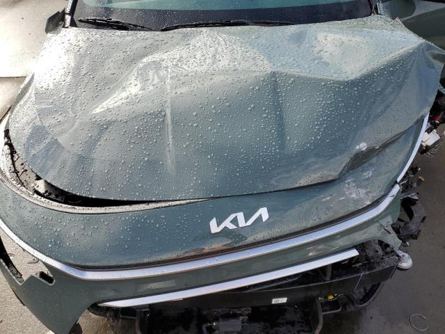 KNDCR3LE1R5126024 - 2024 KIA NIRO EX GREEN photo 11