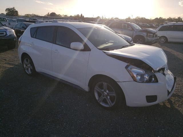 5Y2SM6E04AZ418325 - 2010 PONTIAC VIBE WHITE photo 4