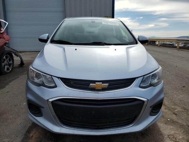1G1JB5SH0H4167177 - 2017 CHEVROLET SONIC LS ვერცხლისფერი ფოტო 5
