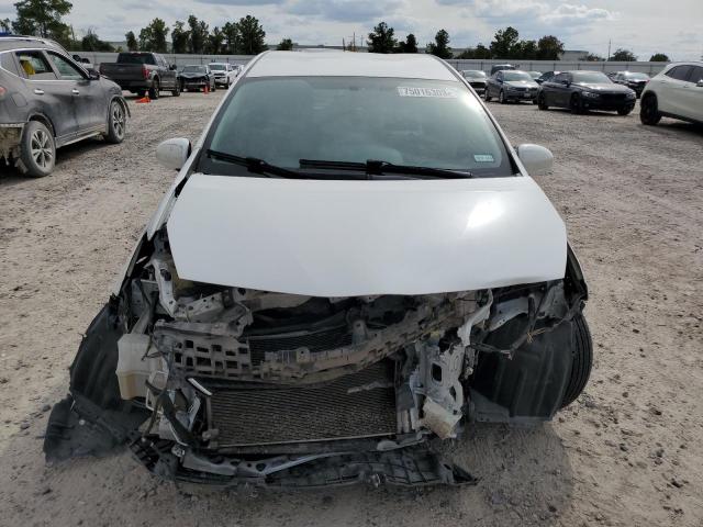 JTDZN3EU5D3224679 - 2013 TOYOTA PRIUS V WHITE photo 5