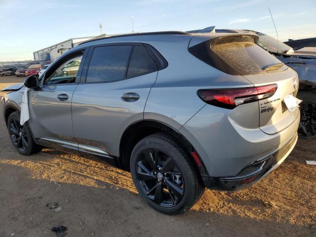 LRBFZPR45PD038663 - 2023 BUICK ENVISION ESSENCE SILVER photo 2