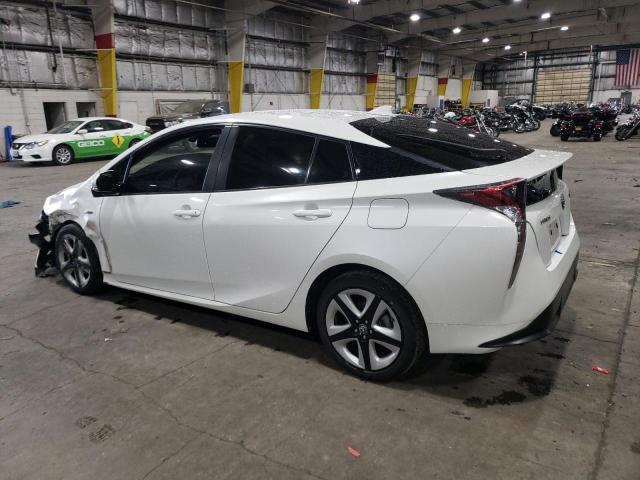 JTDKARFU1G3025499 - 2016 TOYOTA PRIUS WHITE photo 2