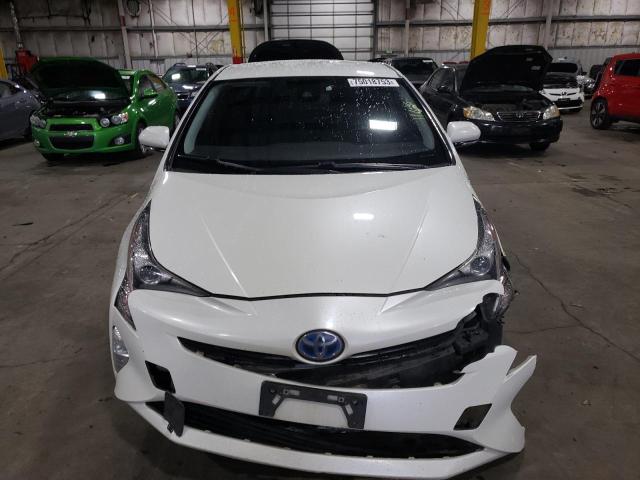 JTDKARFU1G3025499 - 2016 TOYOTA PRIUS WHITE photo 5