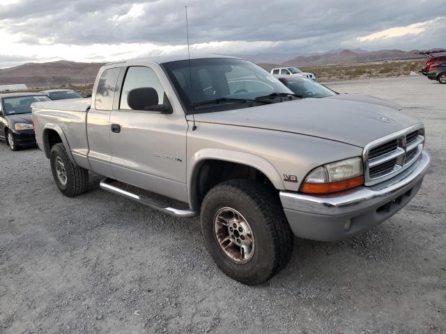 1B7GG22N2YS760803 - 2000 DODGE DAKOTA SILVER photo 4